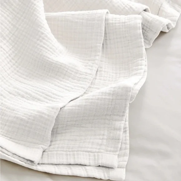Quince Organic Airy Gauze Blanket - Queen - NWT! - Picture 4 of 6